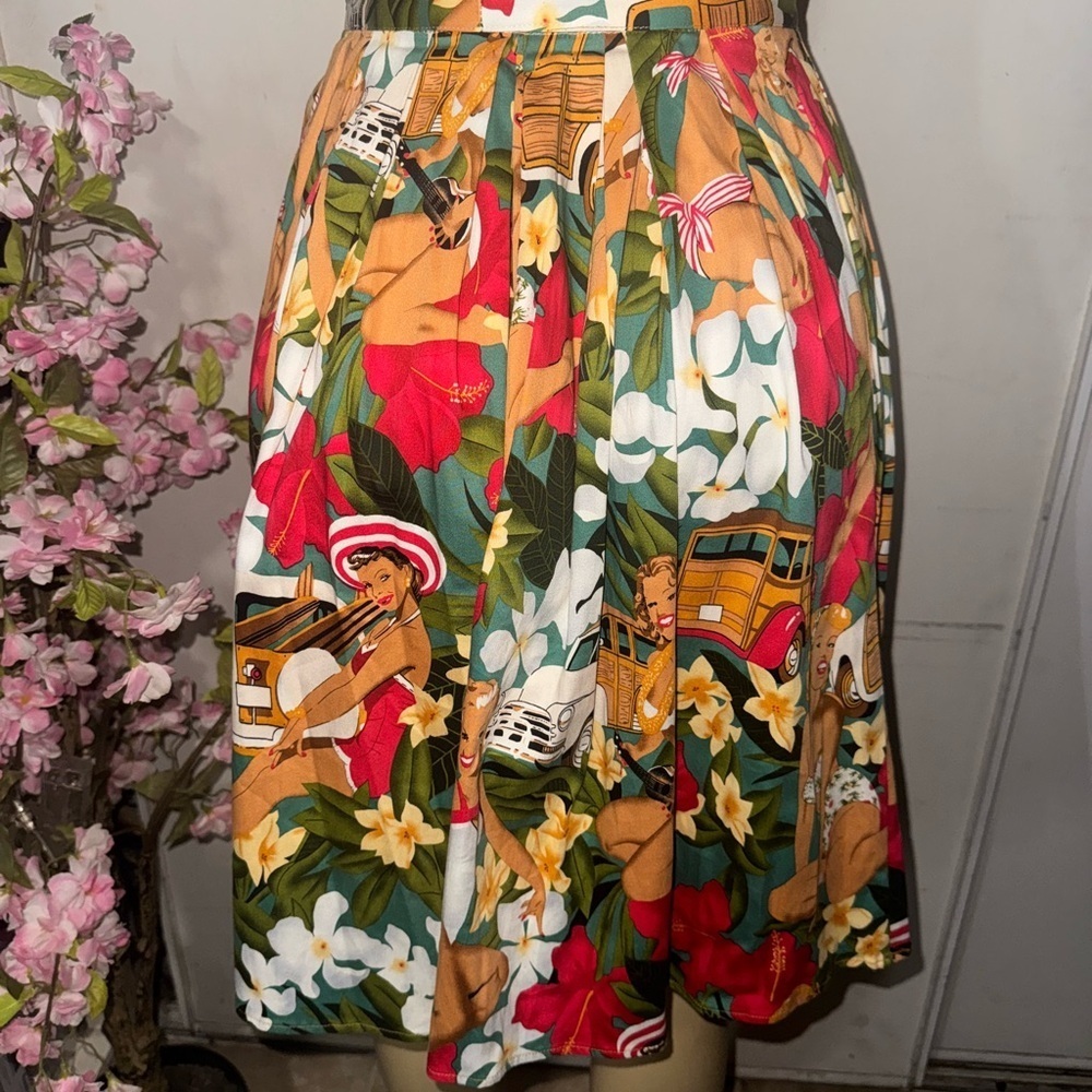 Retro Pinup Girl Floral Circle Skirt by Grace Karin Size small - Picture 8 of 14